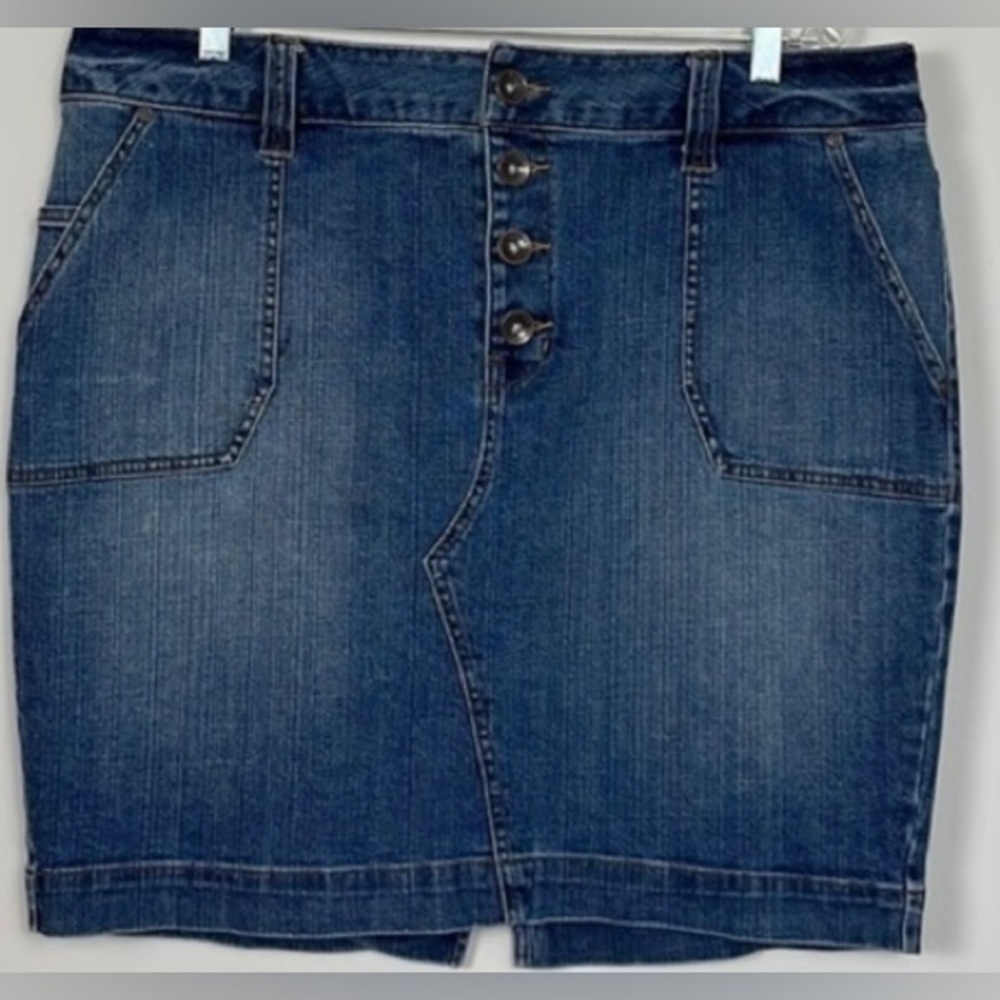 Lane Bryant Button Front A Line Denim Jean Skirt - Stretch- 5 Pockets- Size 26